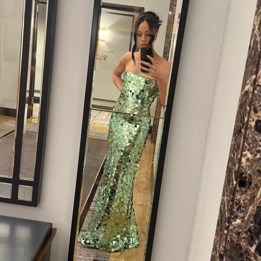 Bronx and Banco Green Gown